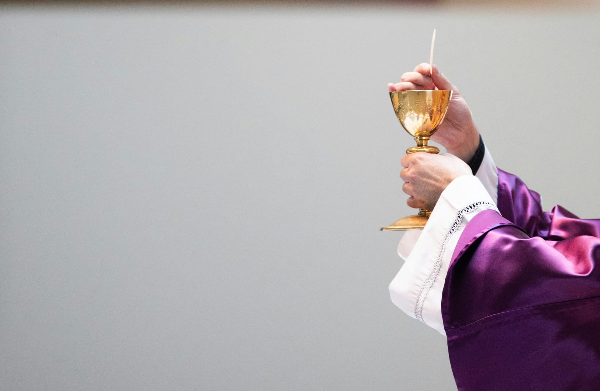 Najświętszy Sakrament: jak długo Chrystus jest obecny w nas po przyjęciu Komunii Świętej?